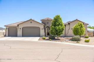 391 Red Cap Court, Las Cruces, NM 88007