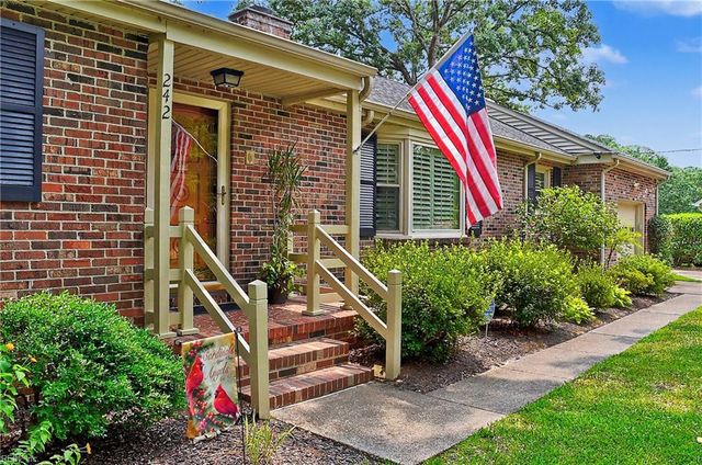 242 Lucian CT, Norfolk, VA 23502