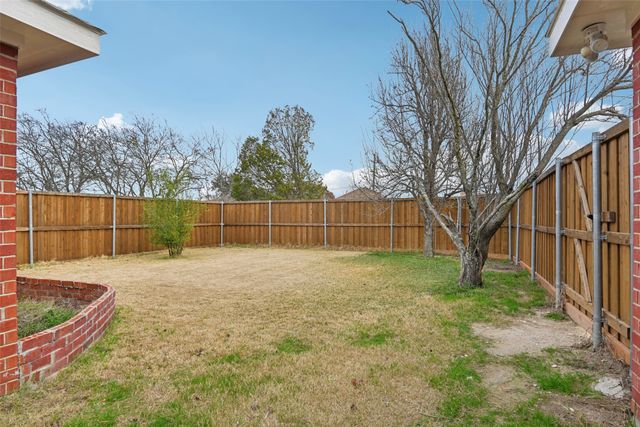 1122 Suffolk Lane, Cedar Hill, TX 75104