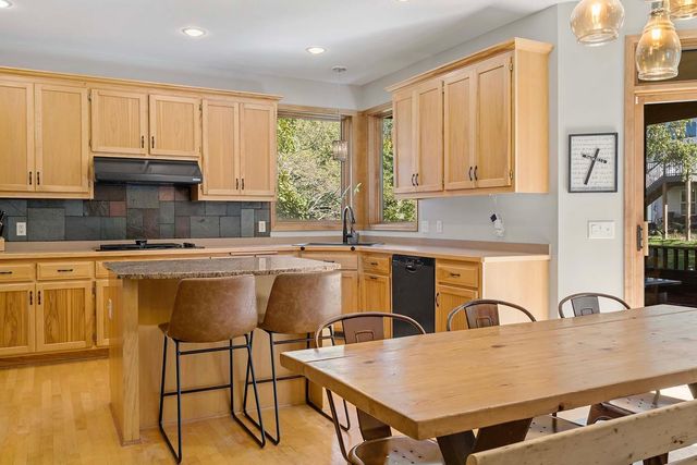 10668 Alton Court, Inver Grove Heights, MN 55077