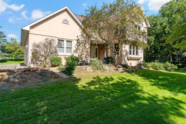 10668 Alton Court, Inver Grove Heights, MN 55077