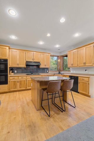 10668 Alton Court, Inver Grove Heights, MN 55077