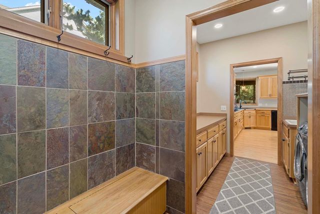 10668 Alton Court, Inver Grove Heights, MN 55077