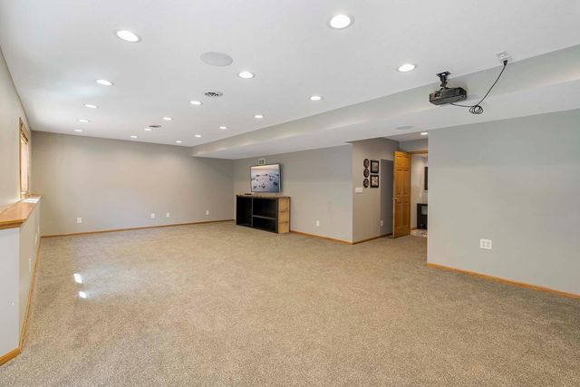 10668 Alton Court, Inver Grove Heights, MN 55077