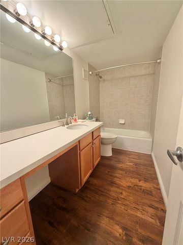 650 Oakmont Avenue 2113, Las Vegas, NV 89109