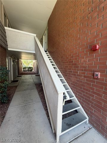 650 Oakmont Avenue 2113, Las Vegas, NV 89109