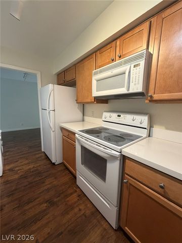 650 Oakmont Avenue 2113, Las Vegas, NV 89109