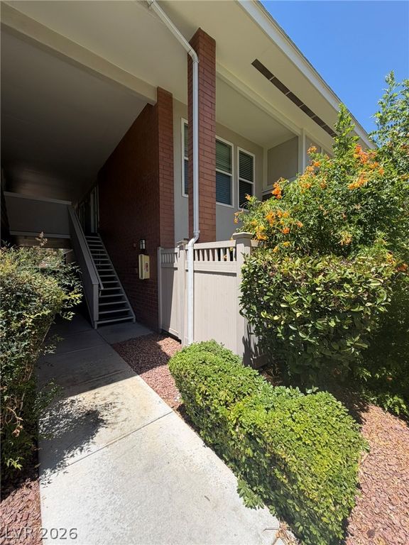 650 Oakmont Avenue 2113, Las Vegas, NV 89109