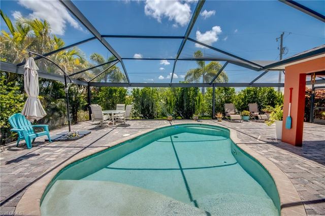 1821 NW 1st PL, Cape Coral, FL 33993