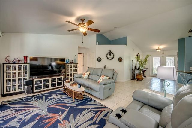 1821 NW 1st PL, Cape Coral, FL 33993
