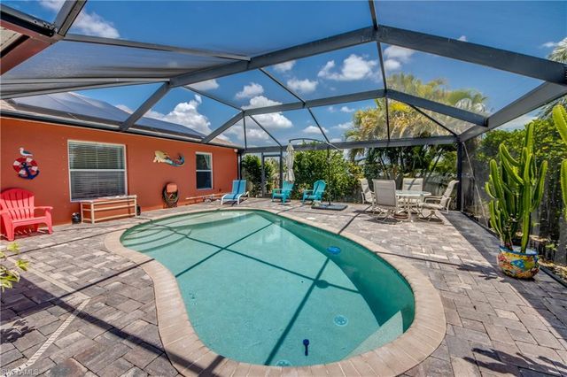1821 NW 1st PL, Cape Coral, FL 33993