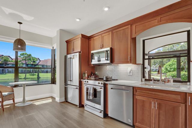 16000 W Bay Drive 158, Jupiter, FL 33477