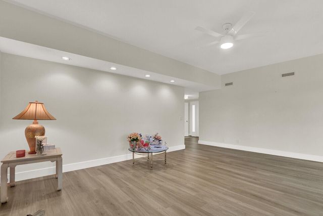 16000 W Bay Drive 158, Jupiter, FL 33477