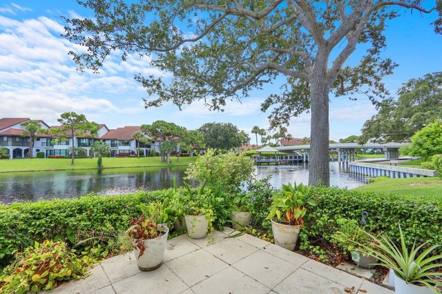 16000 W Bay Drive 158, Jupiter, FL 33477