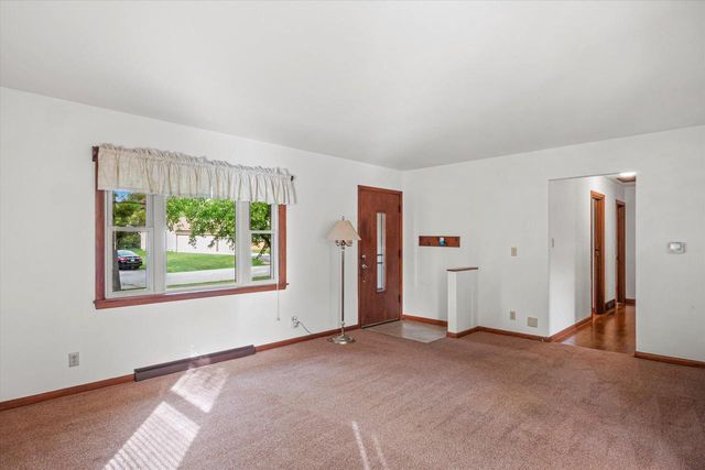 8608 N 53rd STREET, Brown Deer, WI 53223