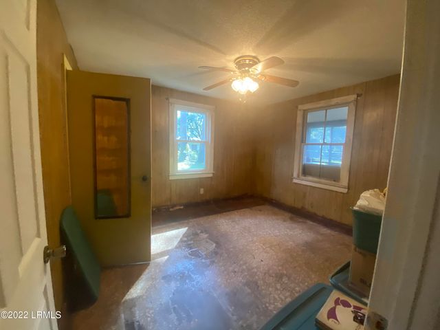 698 Seaside Road, St. Helena Island, SC 29920