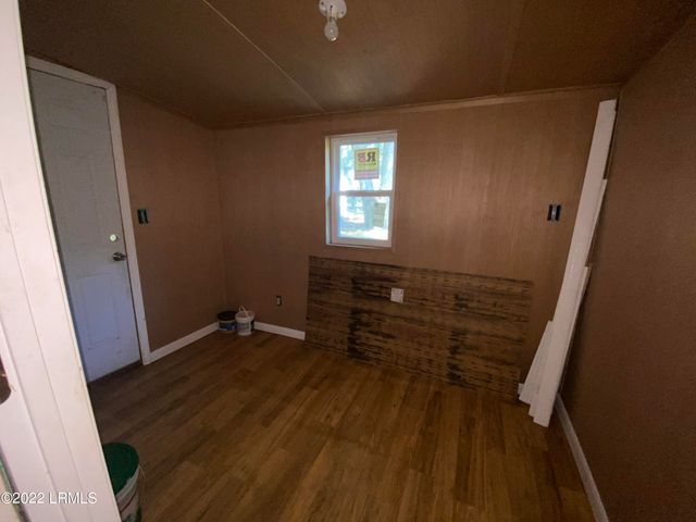 698 Seaside Road, St. Helena Island, SC 29920