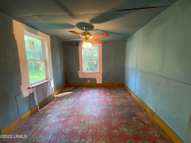 698 Seaside Road, St. Helena Island, SC 29920