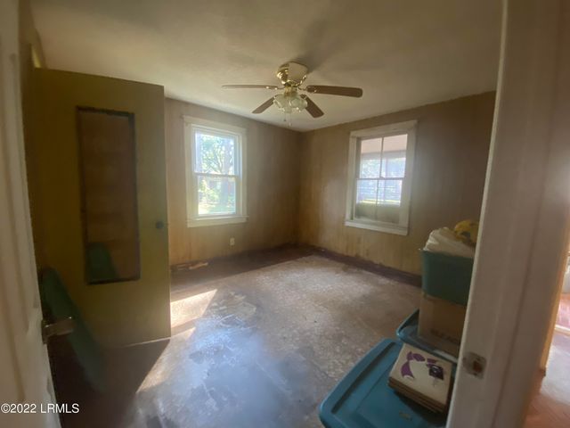 698 Seaside Road, St. Helena Island, SC 29920