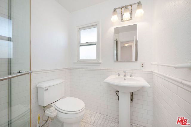 1826 S Rimpau Boulevard, Los Angeles, CA 90019