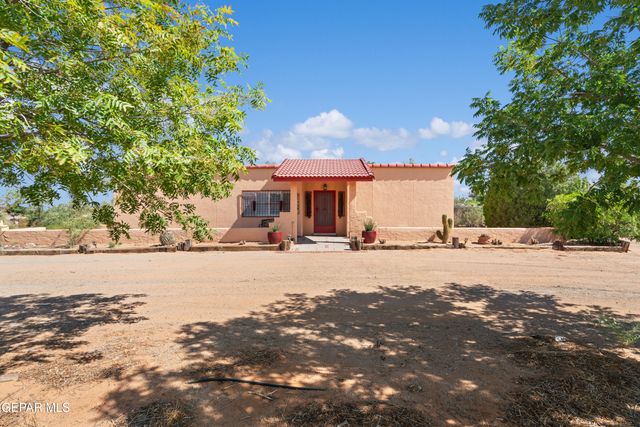5249 DESERT WILLOW Drive, El Paso, TX 79938