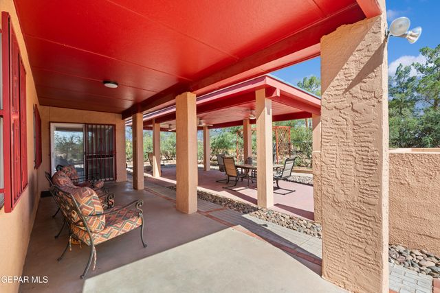 5249 DESERT WILLOW Drive, El Paso, TX 79938