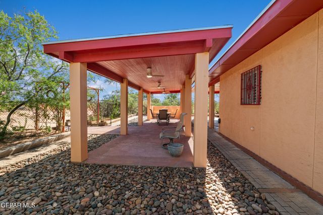 5249 DESERT WILLOW Drive, El Paso, TX 79938