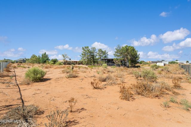5249 DESERT WILLOW Drive, El Paso, TX 79938