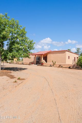 5249 DESERT WILLOW Drive, El Paso, TX 79938