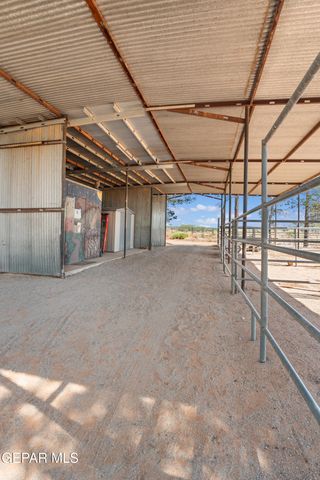 5249 DESERT WILLOW Drive, El Paso, TX 79938