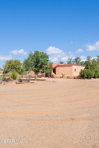 5249 DESERT WILLOW Drive, El Paso, TX 79938