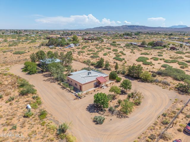 5249 DESERT WILLOW Drive, El Paso, TX 79938