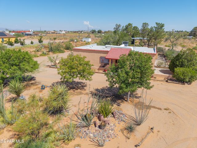 5249 DESERT WILLOW Drive, El Paso, TX 79938
