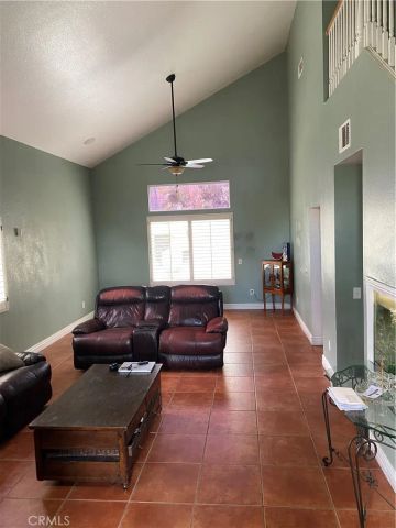 2884 W Buena Vista, Rialto, CA 92377