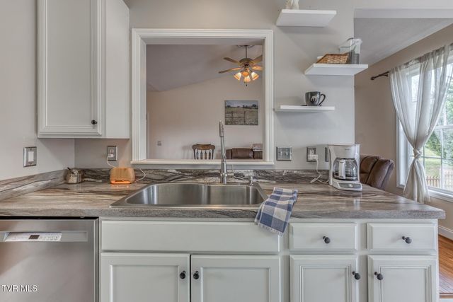 330 Katie Court, Jonesborough, TN 37659