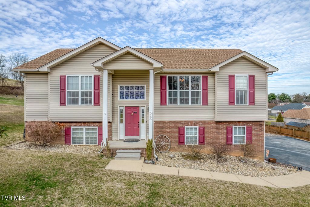 330 Katie Court, Jonesborough, TN 37659