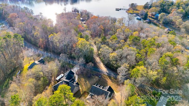 481 Evergreen Road, Lake Wylie, SC 29710