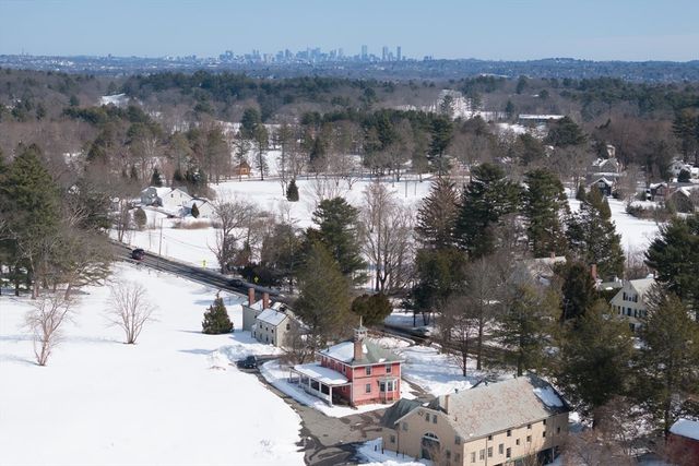 133 Wellesley Street, Weston, MA 02493