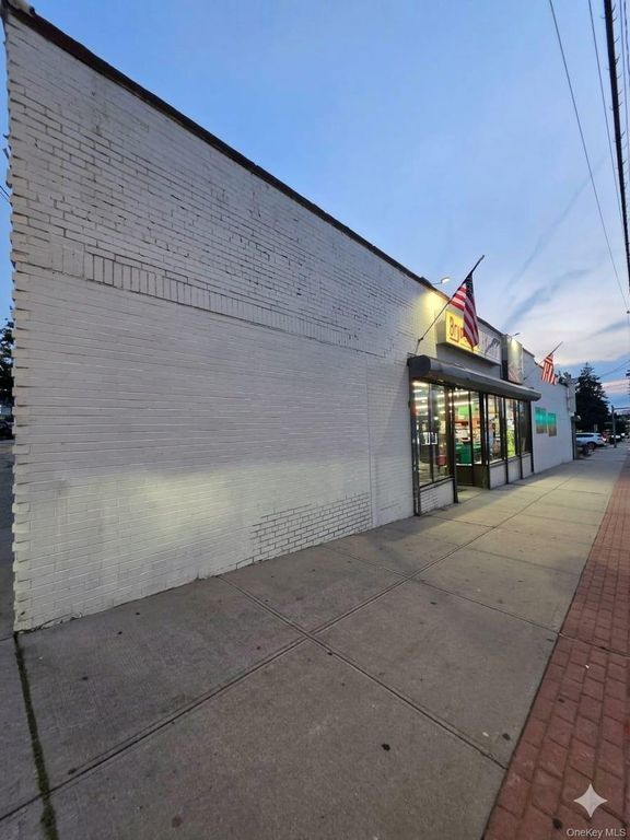 146 Lockwood Avenue, Yonkers, NY 10701 — exterior