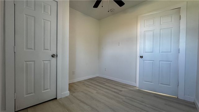 1513 10th St 1, Corpus Christi, TX 78404