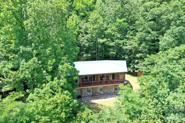 470 Bear Ridge Road, Tuckasegee, NC 28783