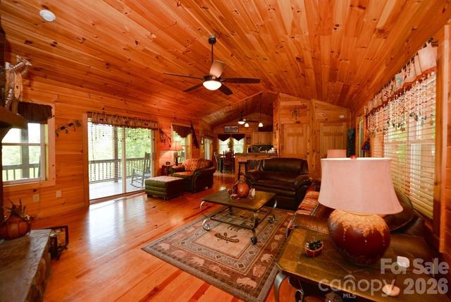 470 Bear Ridge Road, Tuckasegee, NC 28783