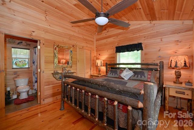 470 Bear Ridge Road, Tuckasegee, NC 28783