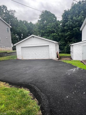 209 W Chrystal St Ab, Dover Town, NJ 07801