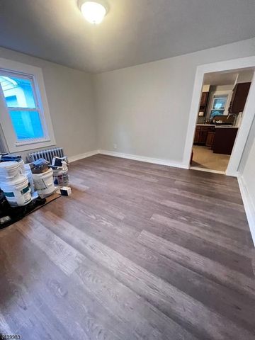 209 W Chrystal St Ab, Dover Town, NJ 07801