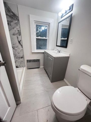 209 W Chrystal St Ab, Dover Town, NJ 07801