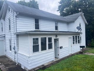 209 W Chrystal St Ab, Dover Town, NJ 07801