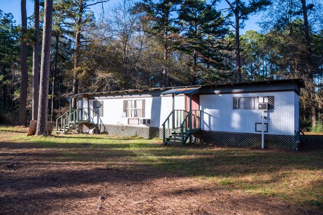 330 An County Road 348, Palestine, TX 75803