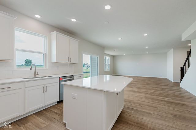 878 Rivendell Drive, Avon, IN 46123