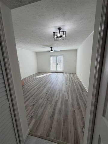 2250 Kings Gate Circle B, Snellville, GA 30078